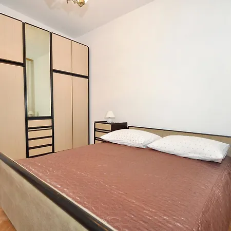 Sumpetar 2965a شقة